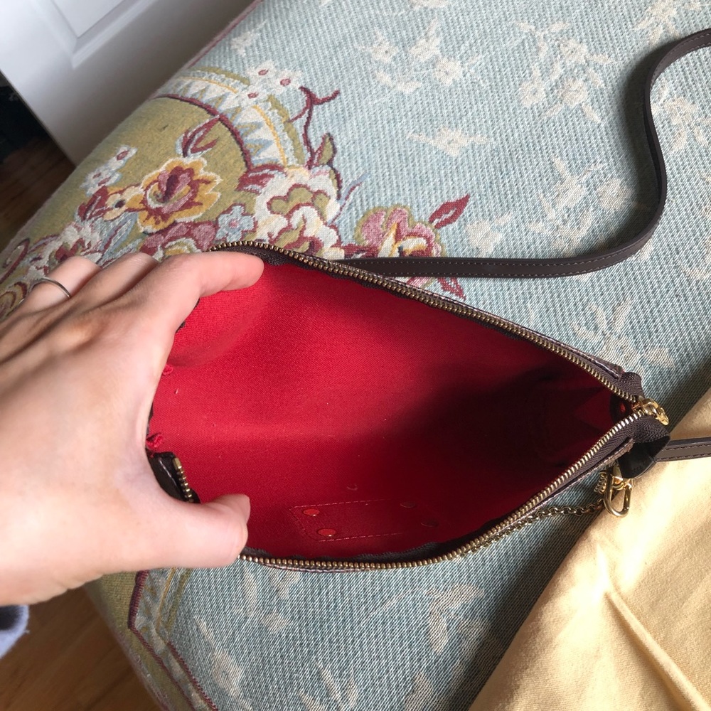 Louis Vuitton bag - Picture 3 of 4